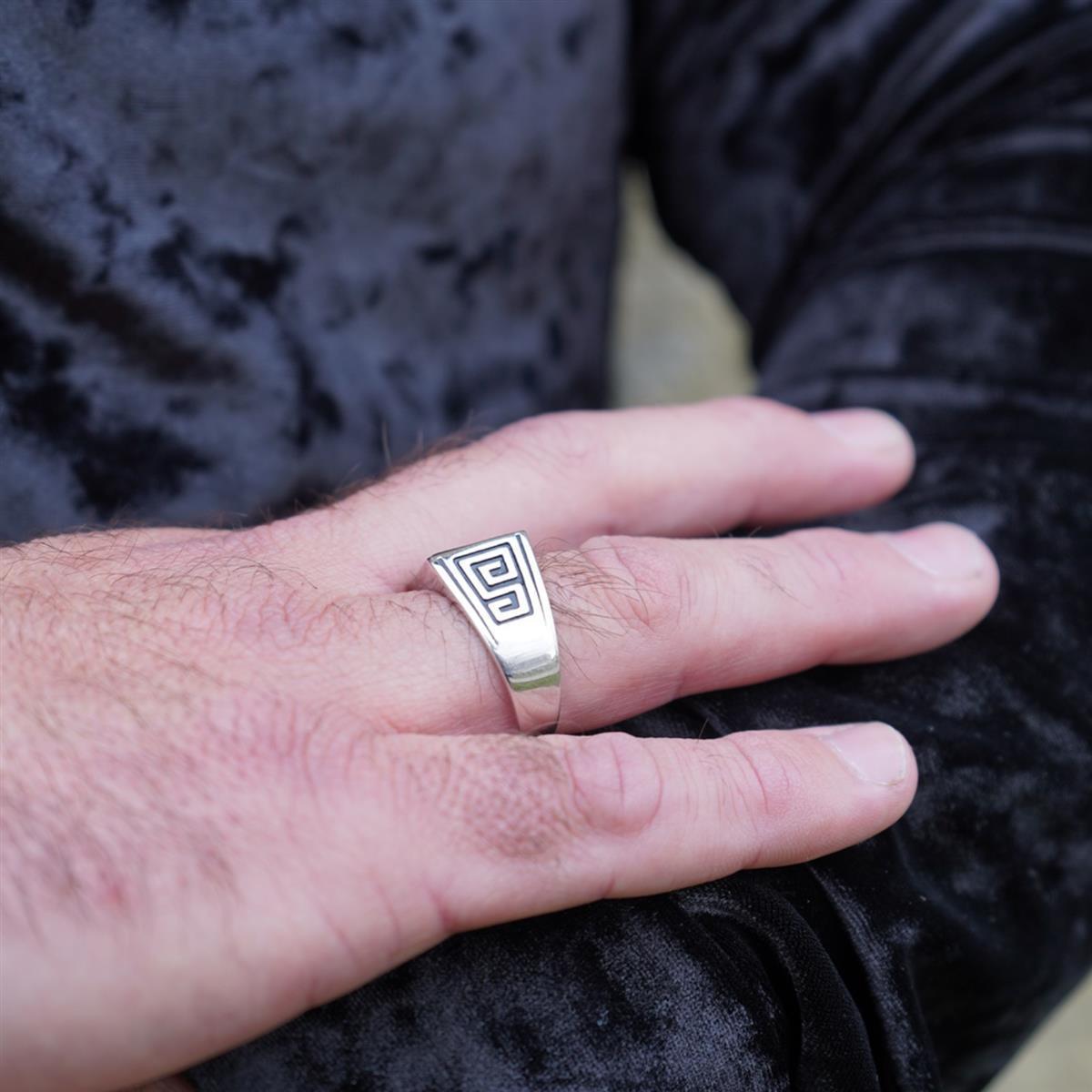 Siegelring mit eckigem flachen Onyx Stein und Griechisches Muster 925er Sterling Silber Massiv